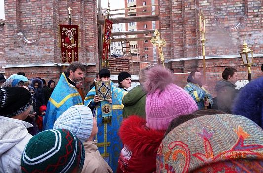 Православный мир отмечает праздник Введения во храм Пресвятой Богородицы